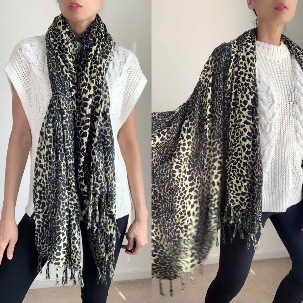 SOFT high end leopard scarf